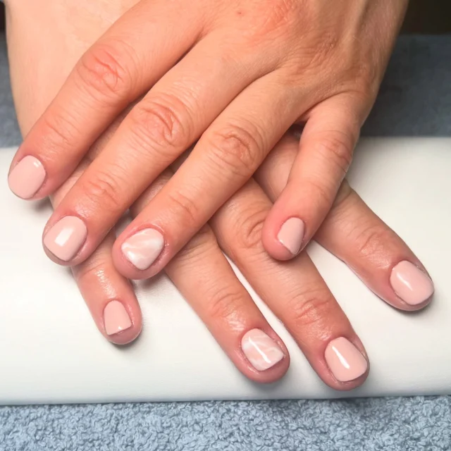 Classy nude and marble 🤩